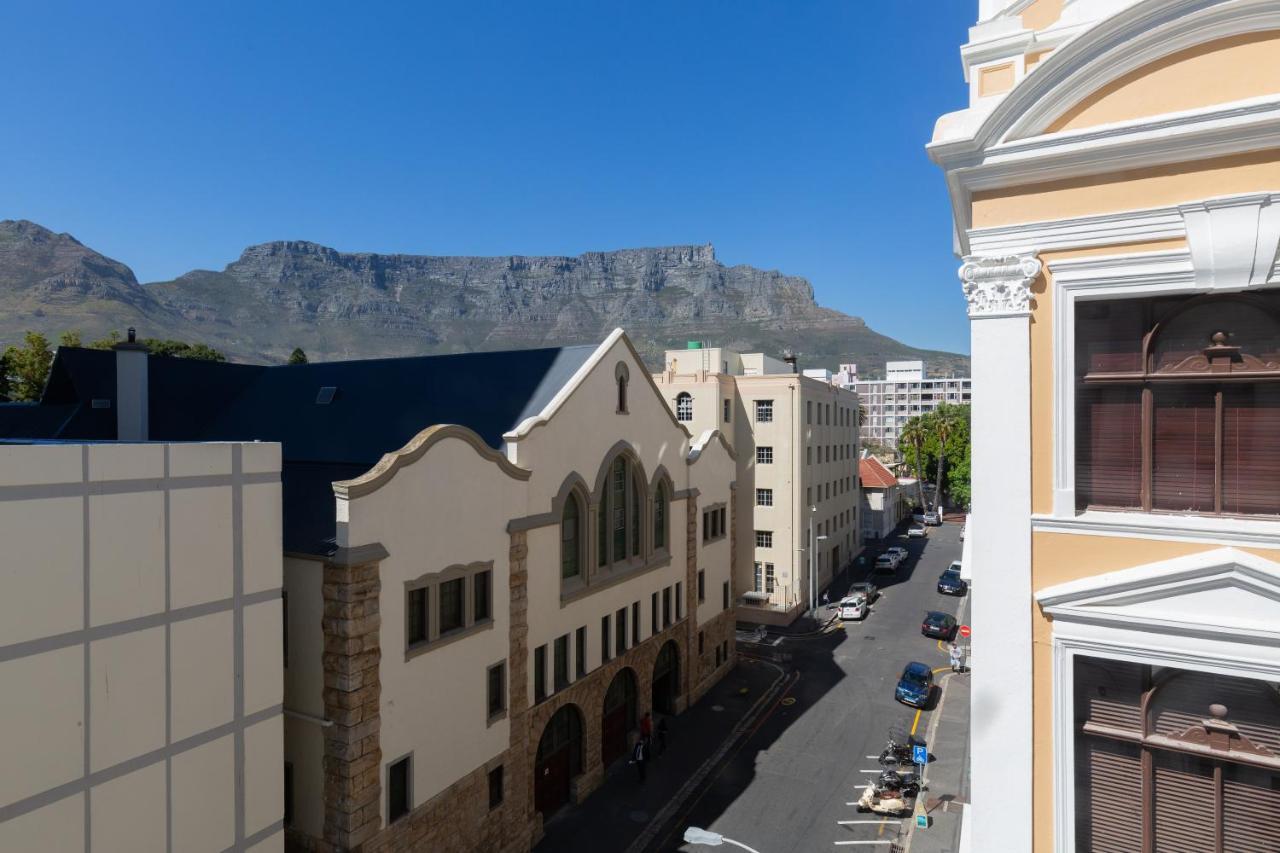 Tuynhuys City Centre Iconic View Of Table Mountain Cape Town Exterior photo